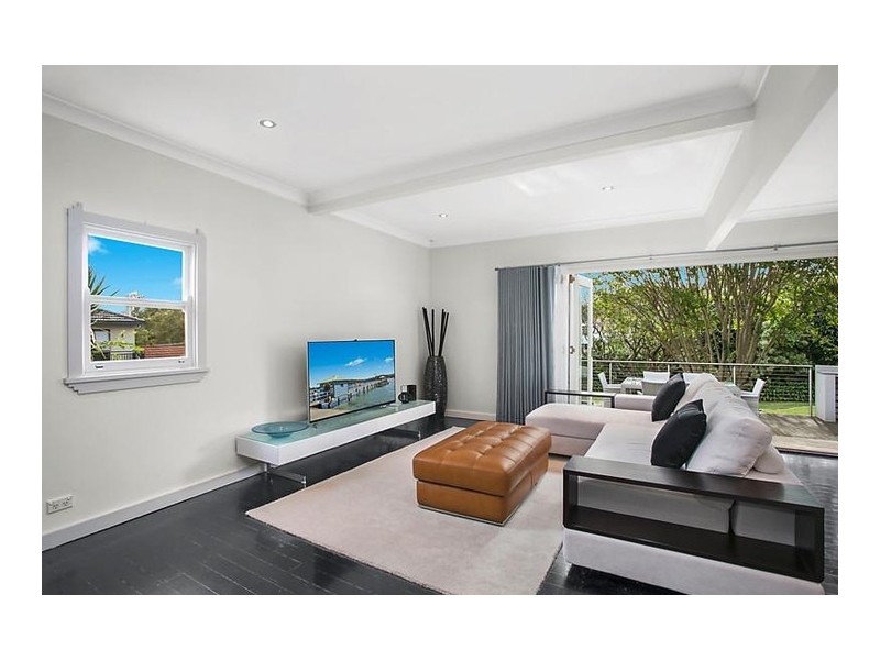 8 Pendey Street, Willoughby NSW 2068