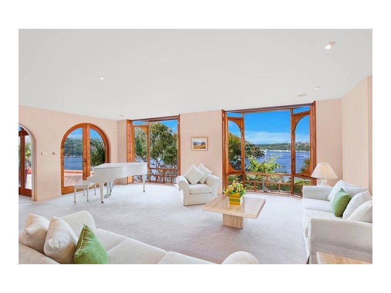 9 Cheyne Walk, Castlecrag NSW 2068