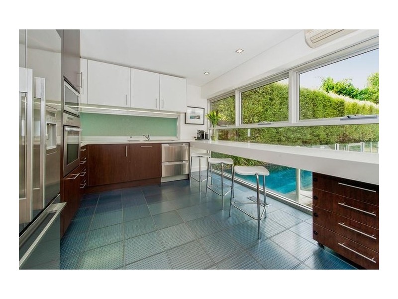 11 High Street, Willoughby NSW 2068