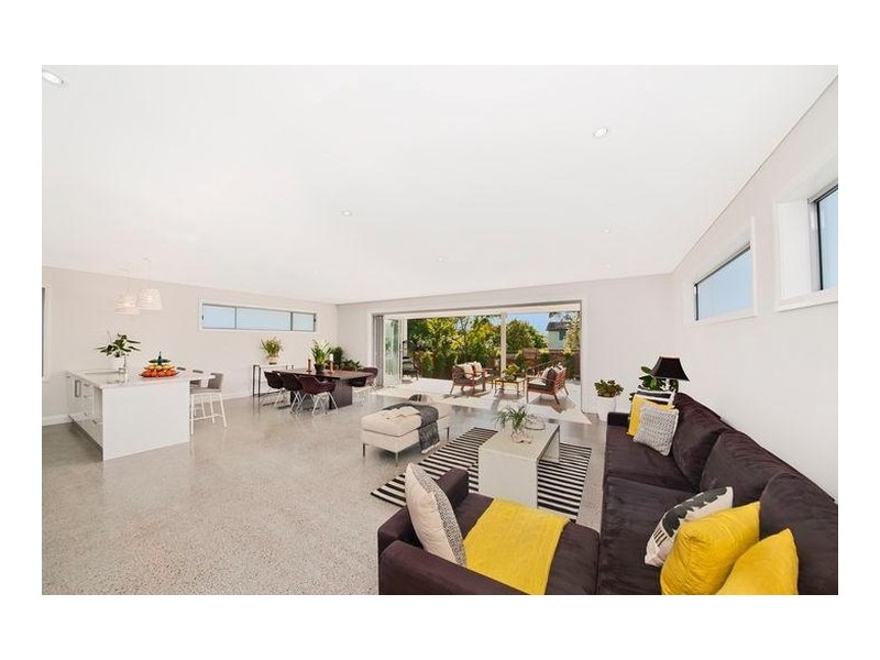 27 Fourth Avenue, Willoughby NSW 2068