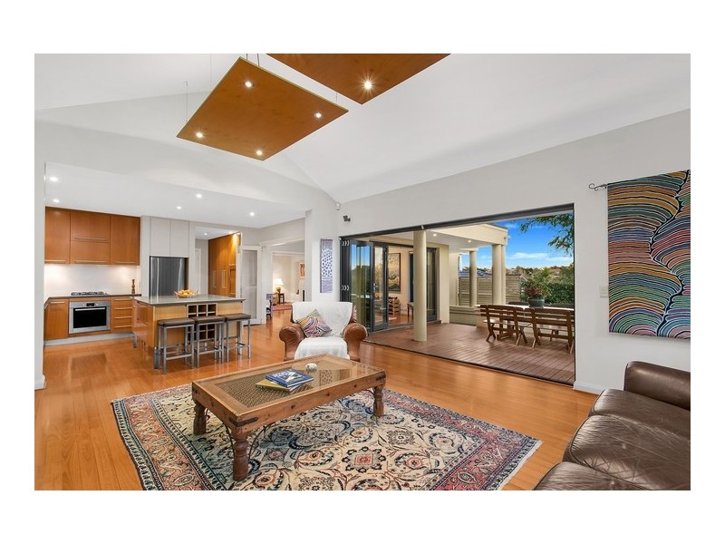 17 Rutland Avenue, Castlecrag NSW 2068