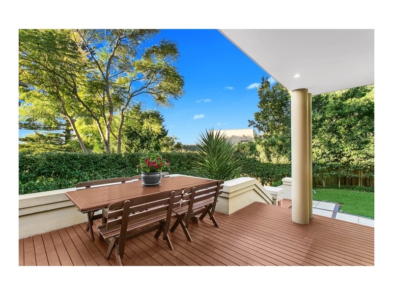 17 Rutland Avenue, Castlecrag NSW 2068