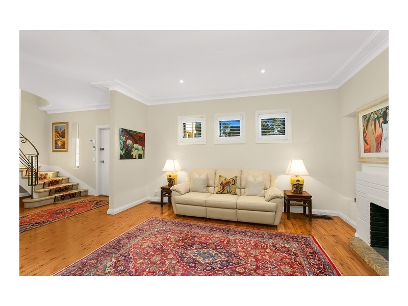 17 Rutland Avenue, Castlecrag NSW 2068