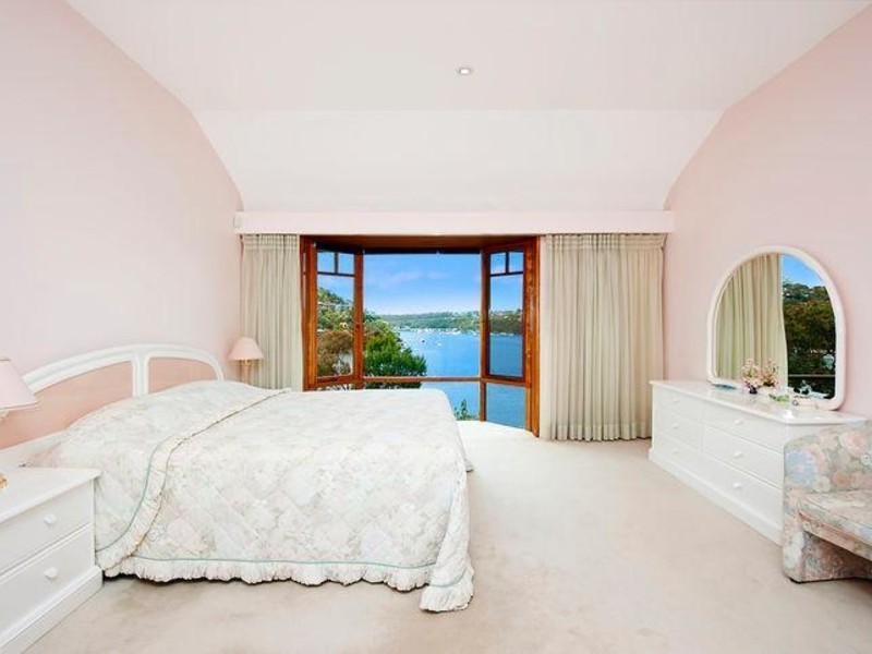 9 Cheyne Walk, Castlecrag NSW 2068