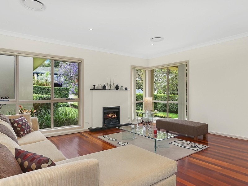 11 Holly Street, Castle Cove NSW 2069