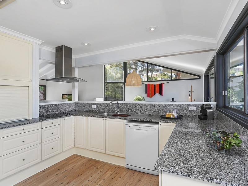 30 Emerstan Drive, Castle Cove NSW 2069