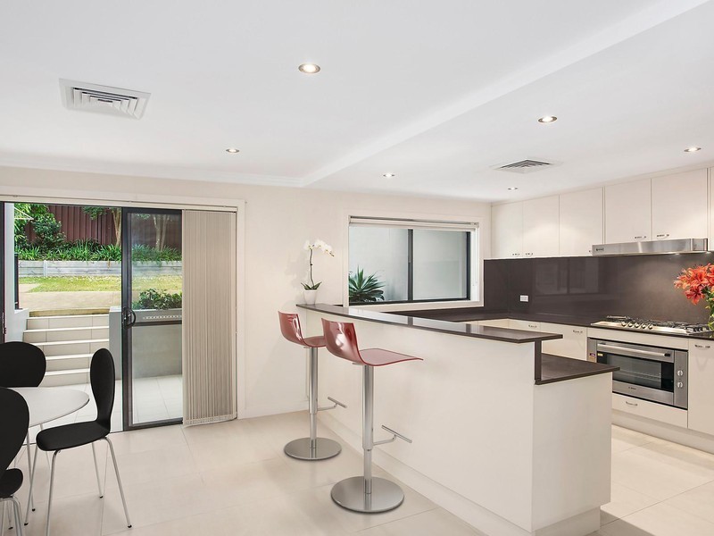 22A Covelee Circuit, Middle Cove NSW 2068