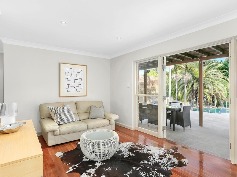 40 Sugarloaf Crescent, Castlecrag NSW 2068