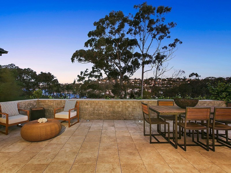 1 The Barricade, Castlecrag NSW 2068