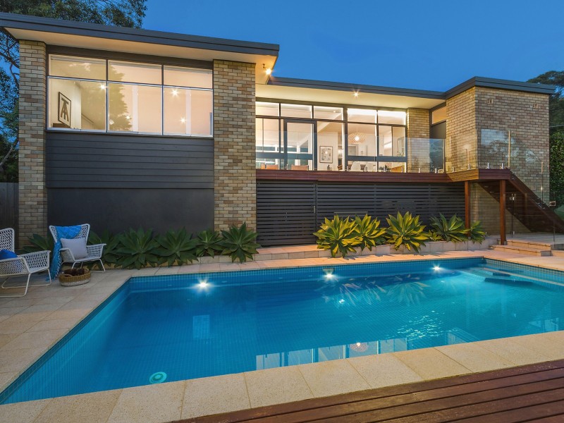 2 Warrawee Avenue, Castle Cove NSW 2069