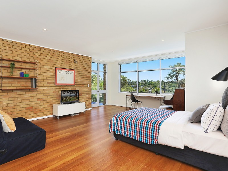 2 Warrawee Avenue, Castle Cove NSW 2069