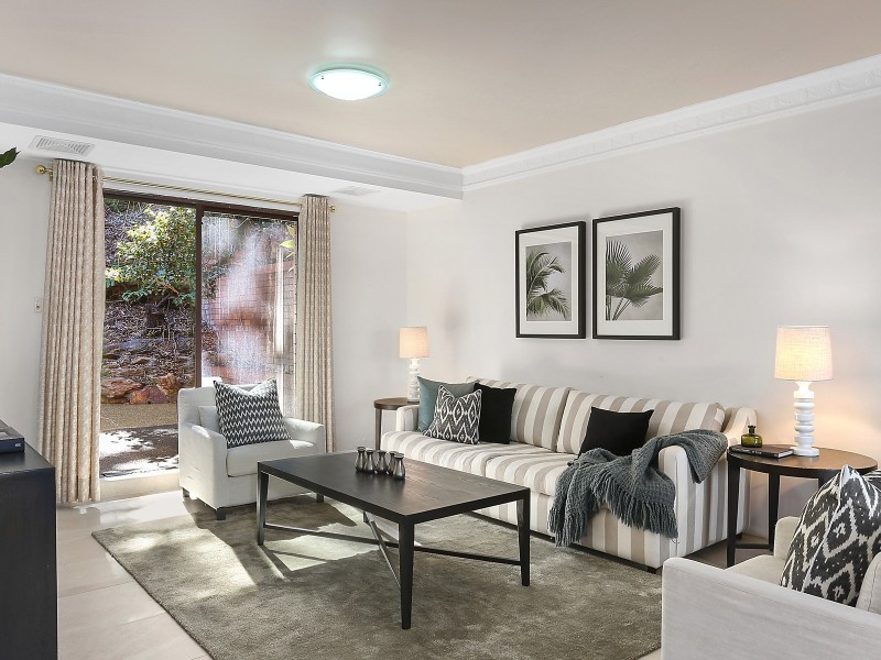 17 Emerstan Drive, Castle Cove NSW 2069