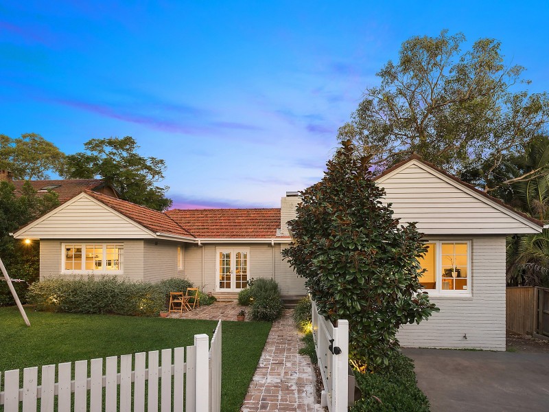 7 and 7A Cawarrah Road, Middle Cove NSW 2068