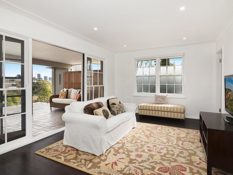 44 Deepwater Road, Castle Cove NSW 2069