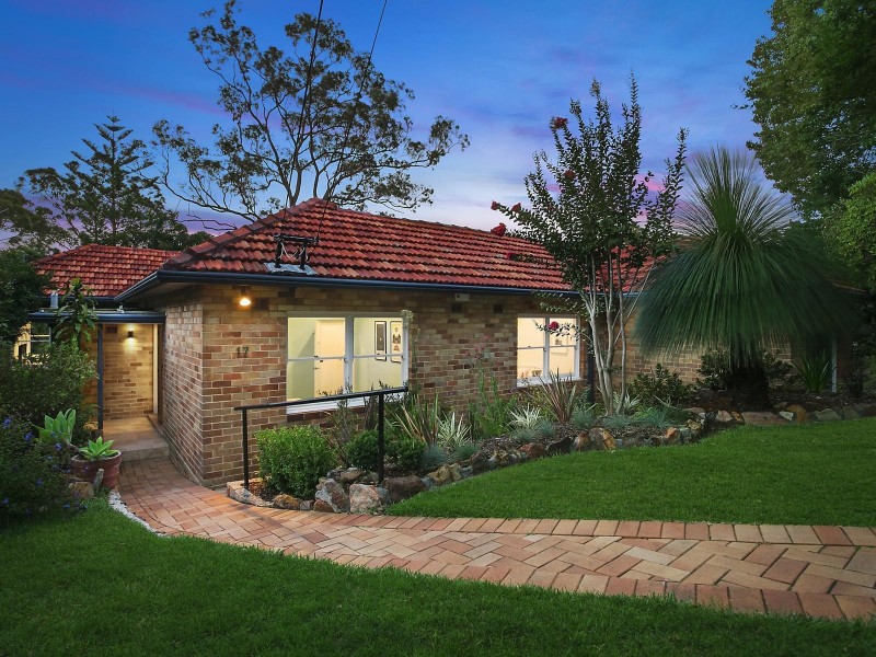 17 Heights Crescent, Middle Cove NSW 2068