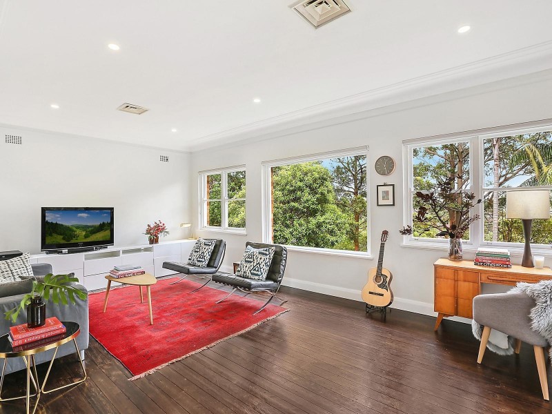 17 Heights Crescent, Middle Cove NSW 2068