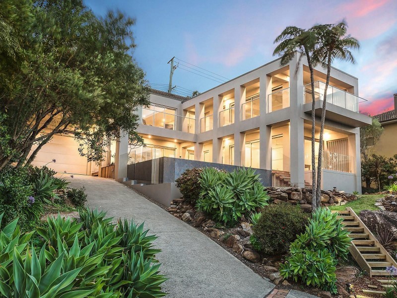 17 Cammaray Road, Castle Cove NSW 2069