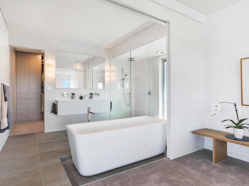 17 Cammaray Road, Castle Cove NSW 2069