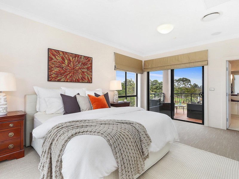 10 Neerim Road, Castle Cove NSW 2069