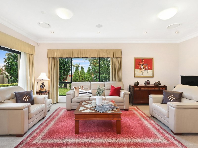 10 Neerim Road, Castle Cove NSW 2069