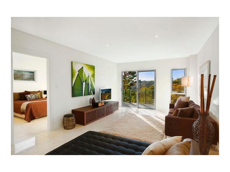 72 Sugarloaf Crescent, Castlecrag NSW 2068