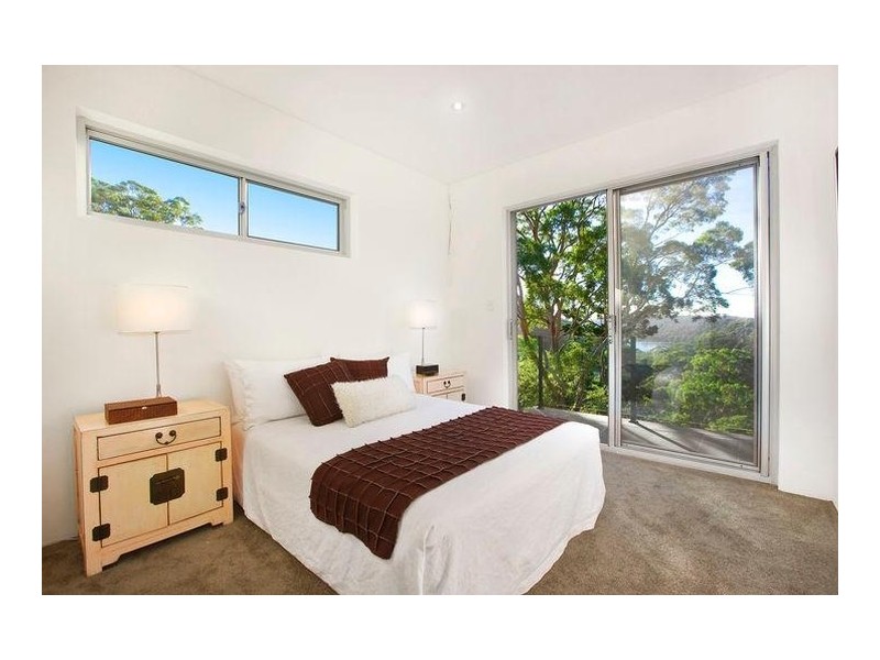 72 Sugarloaf Crescent, Castlecrag NSW 2068