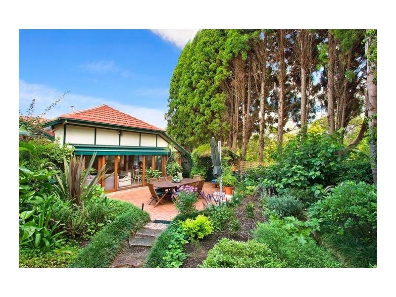 33 Lucknow Street, Willoughby NSW 2068