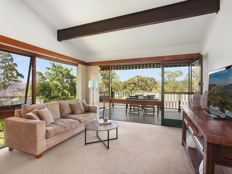 4 Angus Avenue, Wyoming NSW 2250