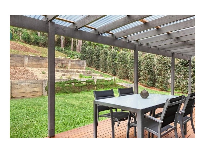 10 Dana Close, Wyoming NSW 2250