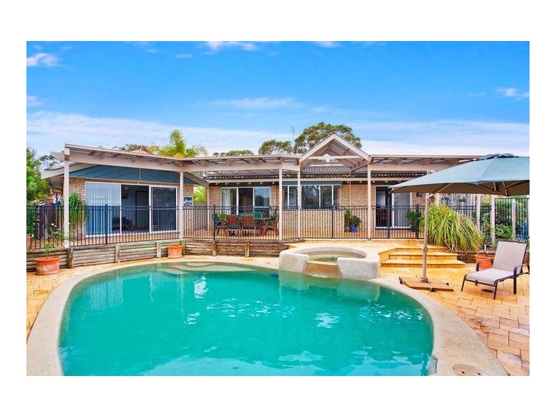 8 Carolyn Close, Kariong NSW 2250