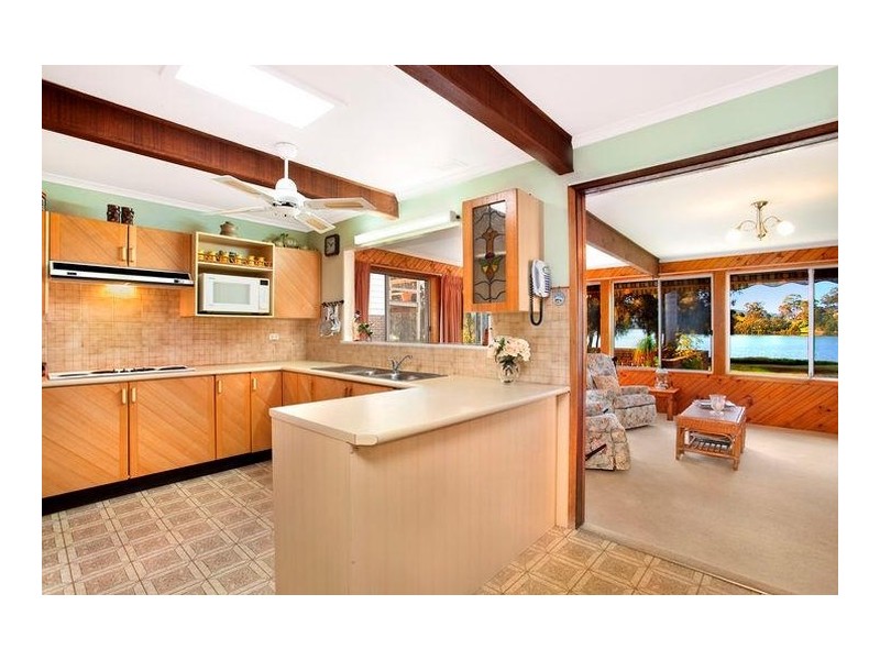 19 Bayside Drive, Green Point NSW 2251