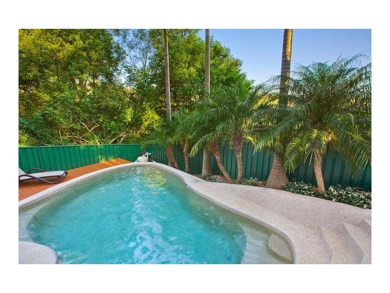 5 Christopher Close, Wyoming NSW 2250