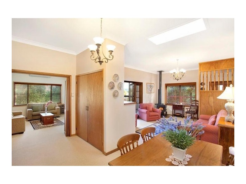 5 Christopher Close, Wyoming NSW 2250