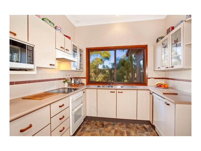 5 Christopher Close, Wyoming NSW 2250