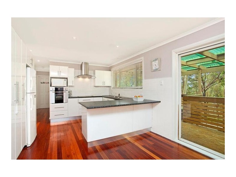 17 Mindaree Avenue, Wyoming NSW 2250