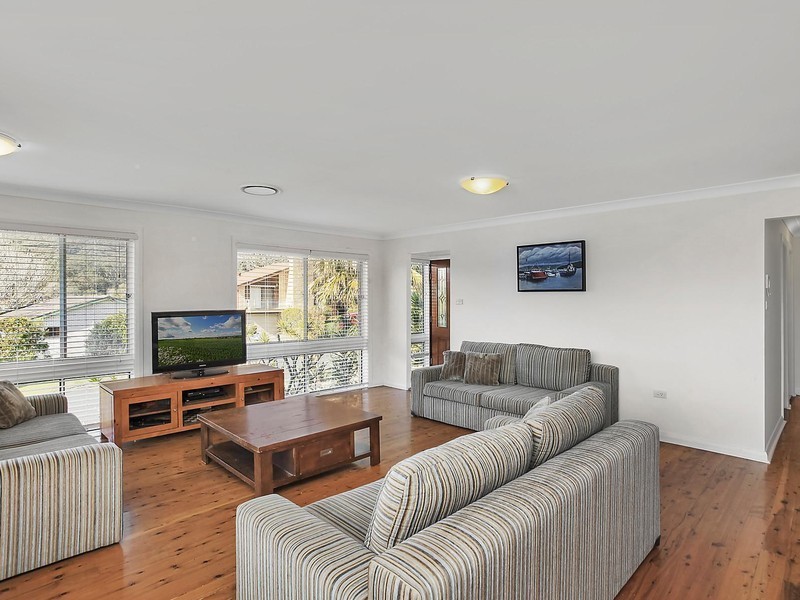 5 Craigend Street, Wyoming NSW 2250