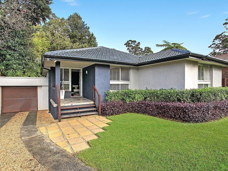 52 Bourbon Street, Wyoming NSW 2250