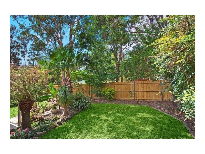 5 Beaumont Avenue, Wyoming NSW 2250