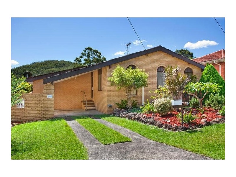 11 Haynes Street, Wyoming NSW 2250