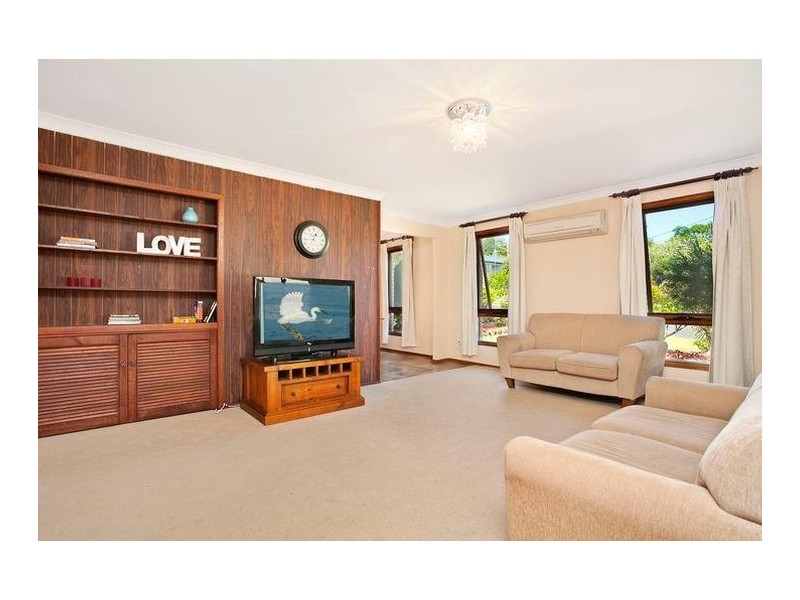 11 Haynes Street, Wyoming NSW 2250