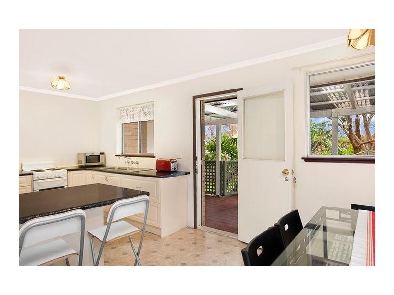 27 Craigend Street, Wyoming NSW 2250