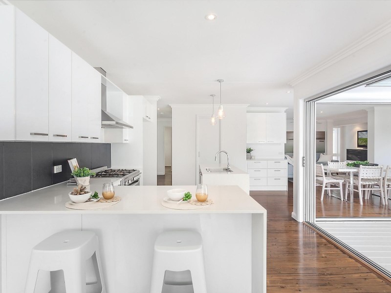 46 Matthews Parade, Point Clare NSW 2250