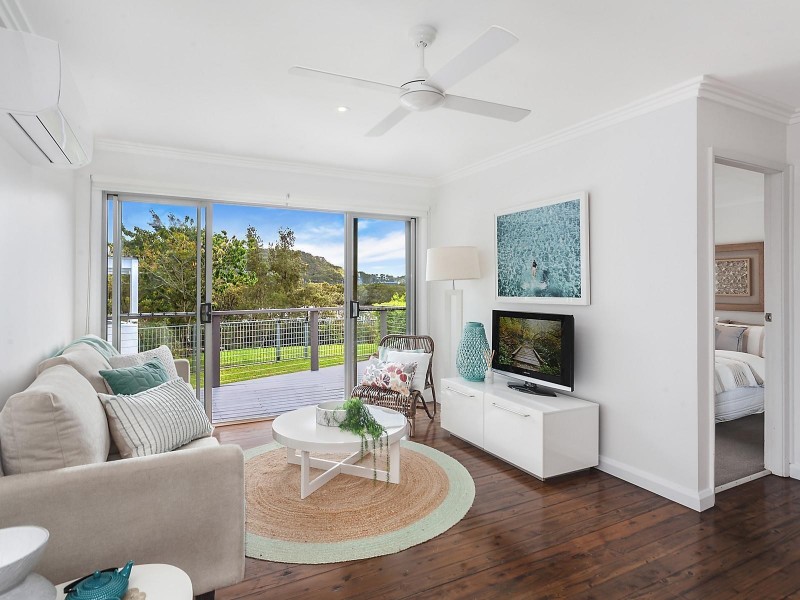 46 Matthews Parade, Point Clare NSW 2250