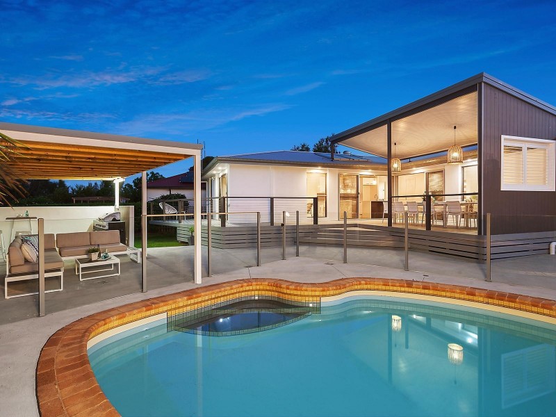 46 Matthews Parade, Point Clare NSW 2250