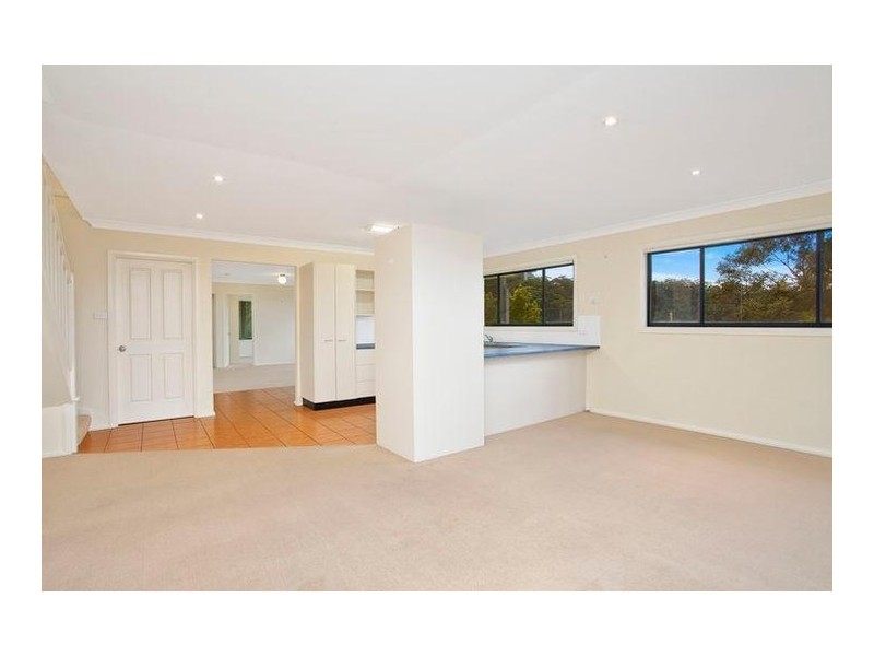 16 Rubie Crescent, East Gosford NSW 2250