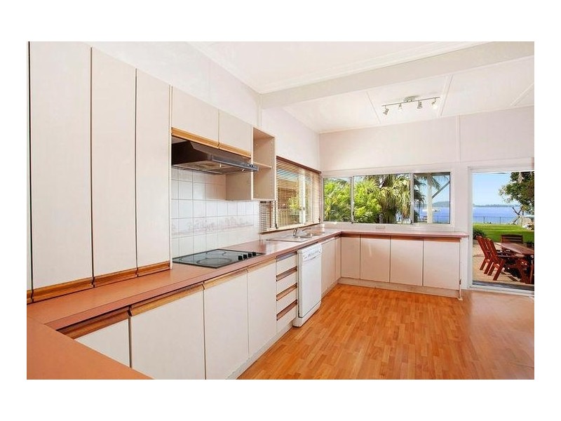 75 Victory Parade, Tascott NSW 2250