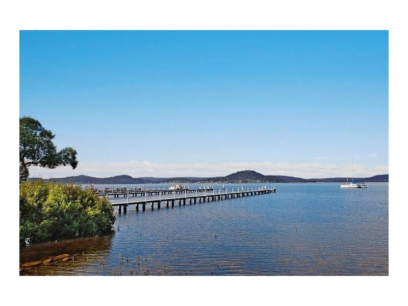 75 Victory Parade, Tascott NSW 2250