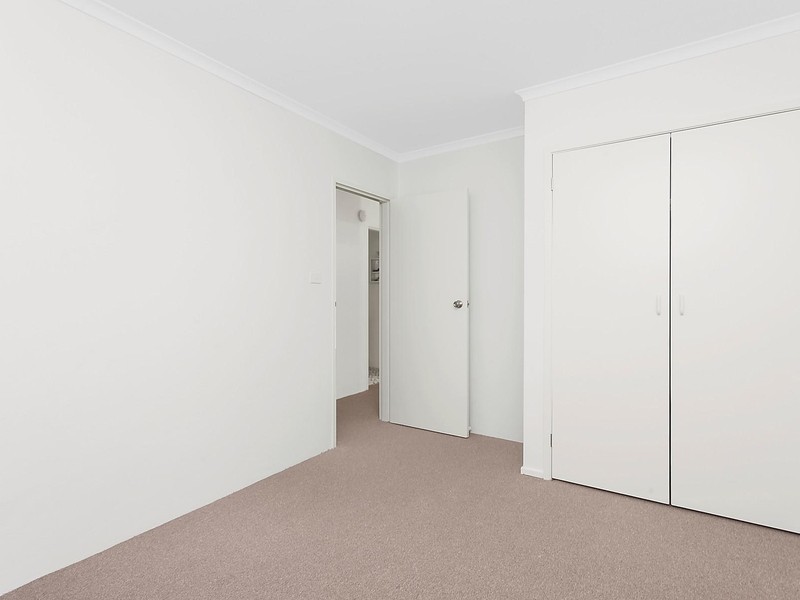 2/68 Faunce Street West, Gosford NSW 2250