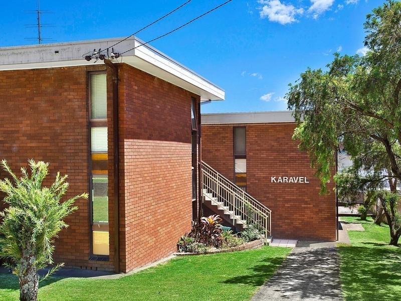 2/68 Faunce Street West, Gosford NSW 2250