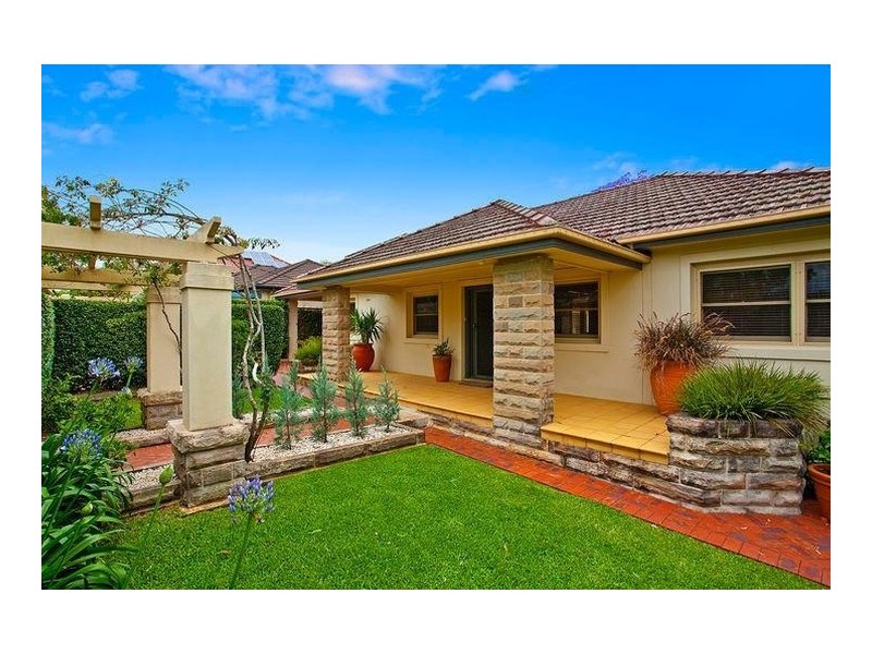 9 Harrison Street, Point Frederick NSW 2250